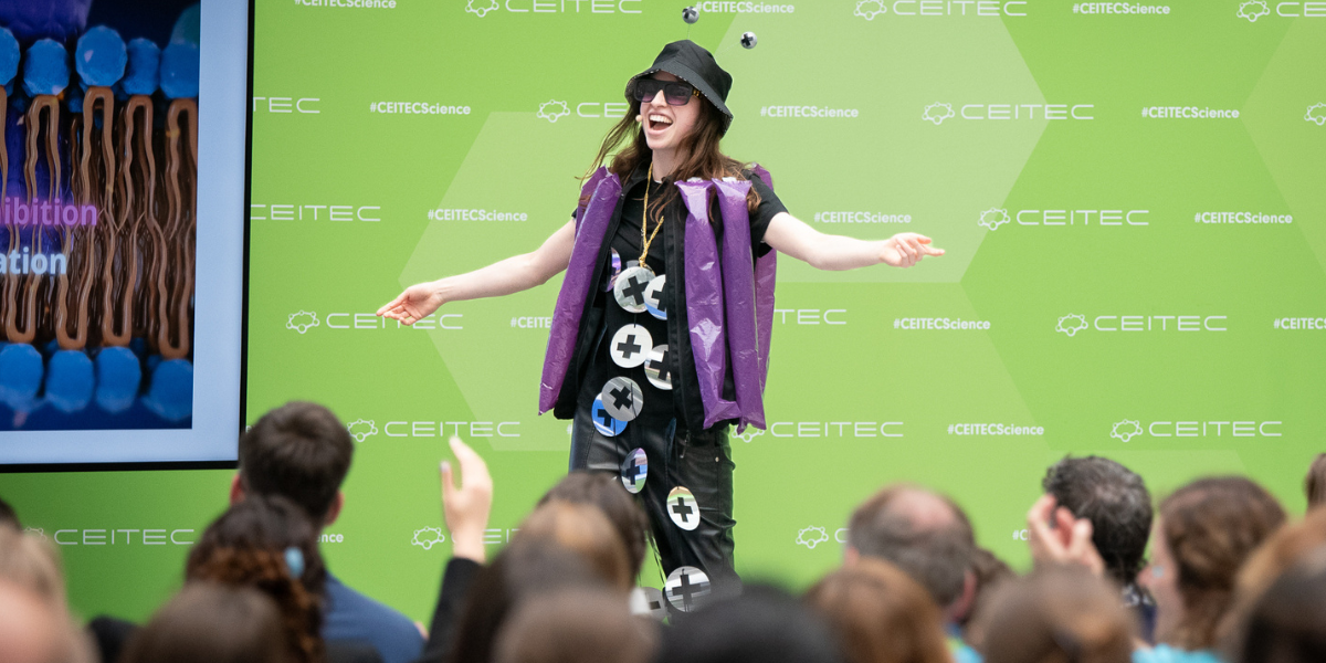 “Enjoy whatever you do to the fullest” – how I ended up rapping about optogenetics